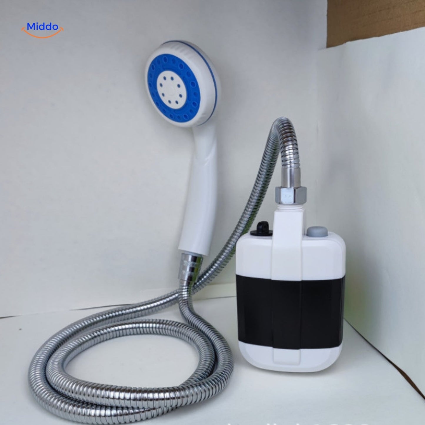 Aquacharge™ Douche Électrique Portable : Ultime Douche Rechargeable par USB pour Usage Intérieur et Extérieur